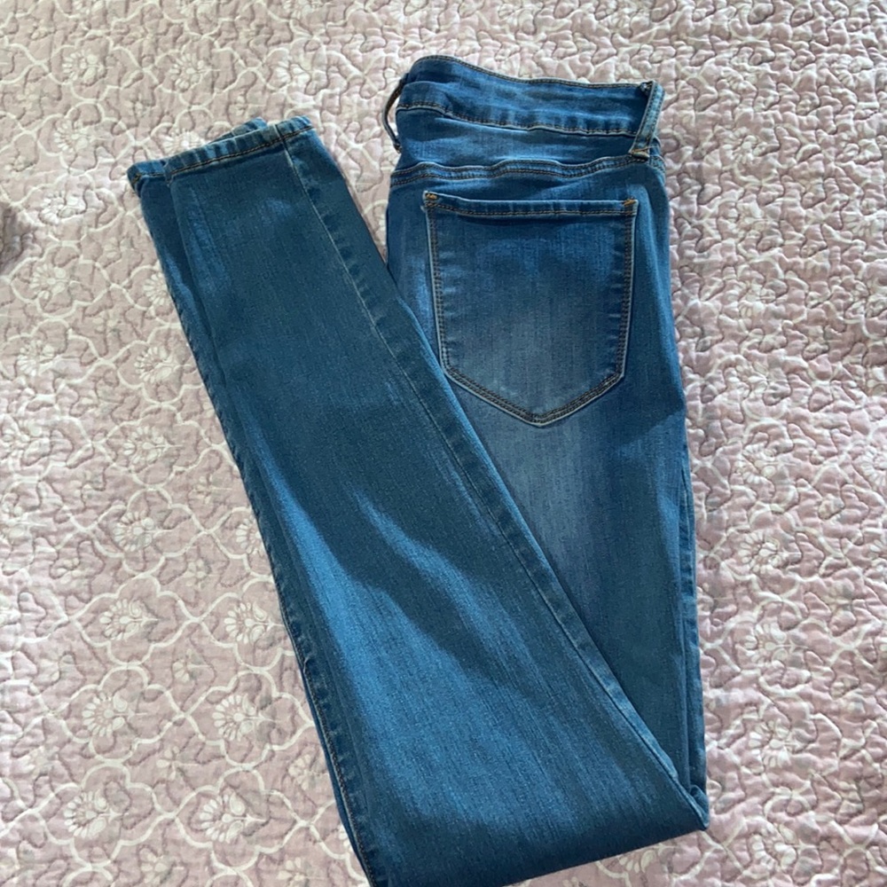 skinny jeans